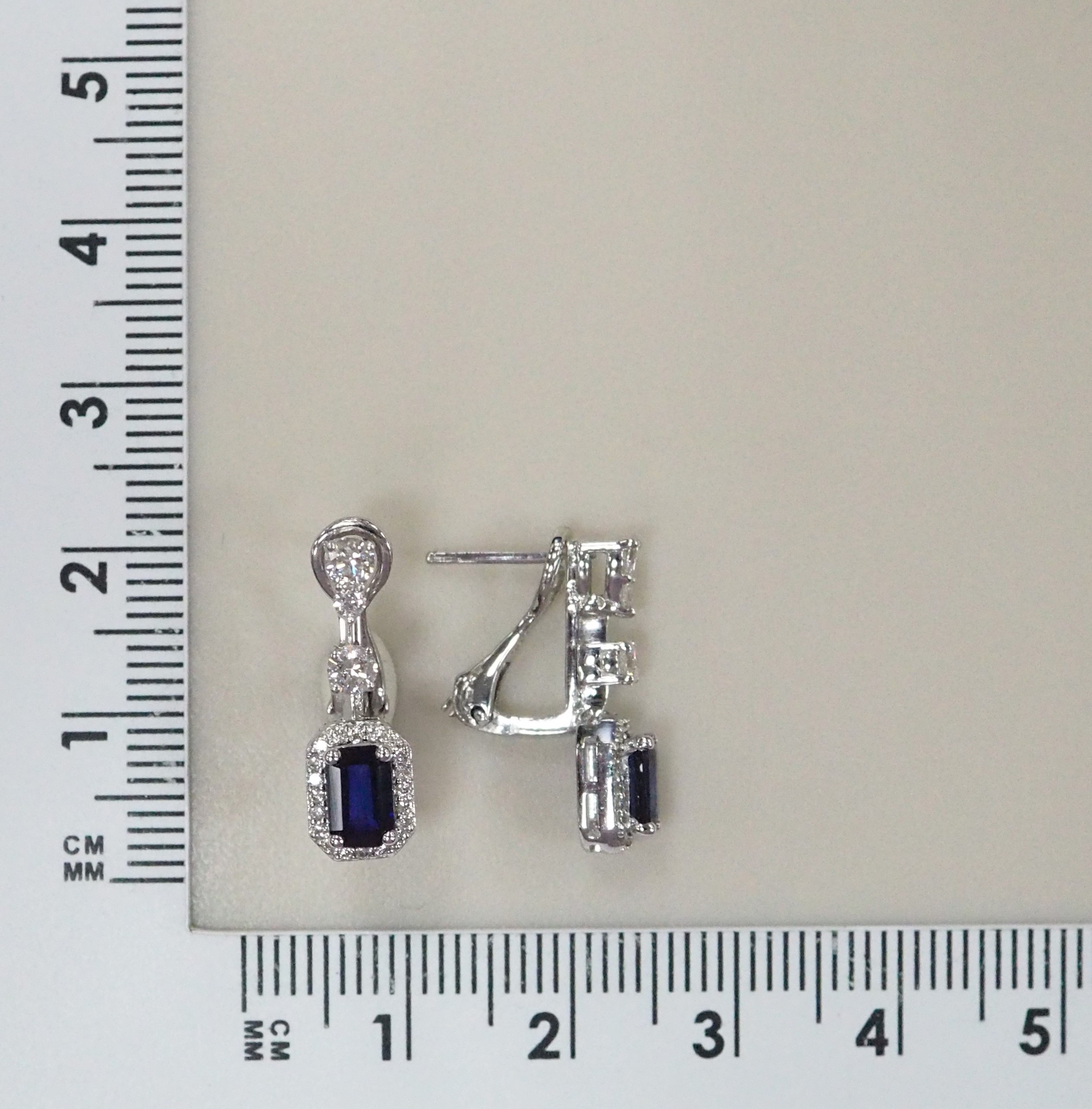 10511-001065 Серьги (Au 585)